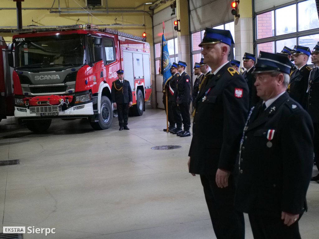 Przekazania samochodów dla strażaków