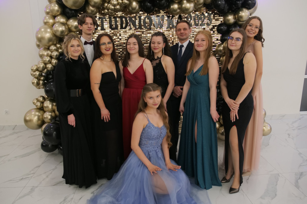 Studniówka w Leonium