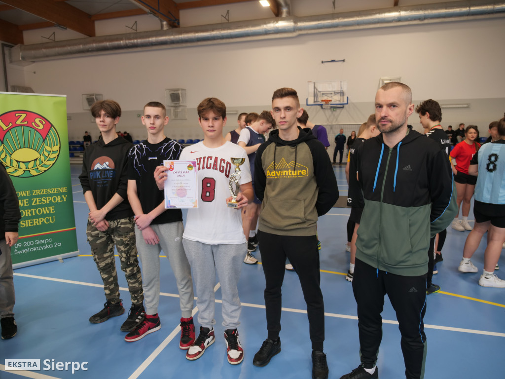 Turniej koszykówki szkół średnich