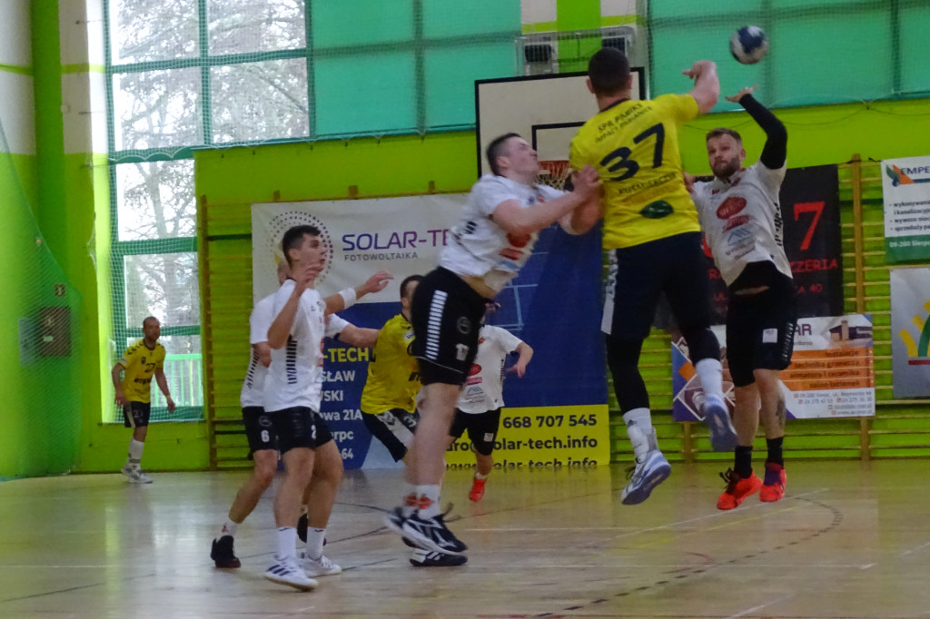 MKS Mazur Sierpc  - SPR Pabiks Impact  Pabianice