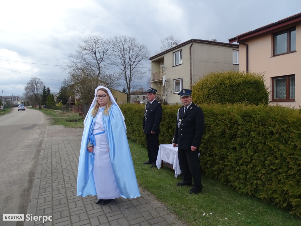 Droga krzyżowa w Szczutowie