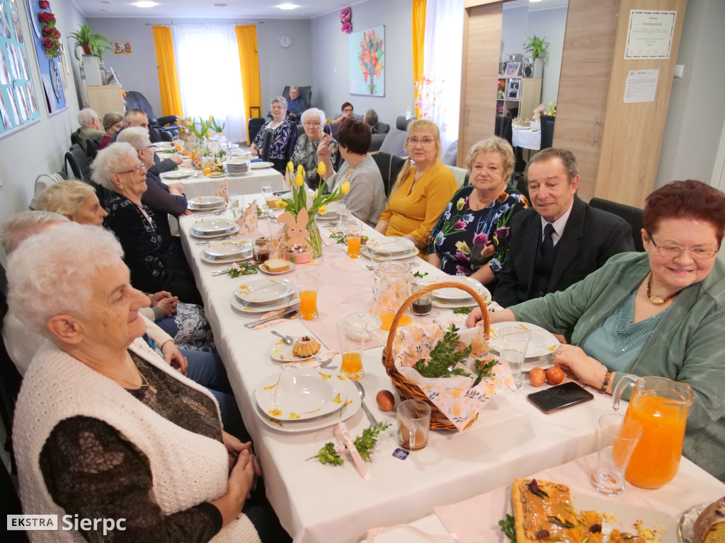 Wielkanocne spotkanie w Klubie Seniora w Sierpcu