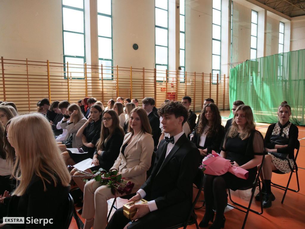 Zakończenie klas IV w LO w Sierpcu
