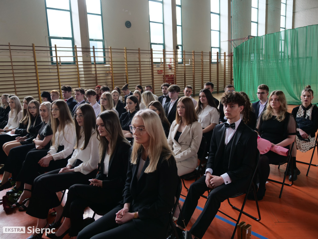 Zakończenie klas IV w LO w Sierpcu
