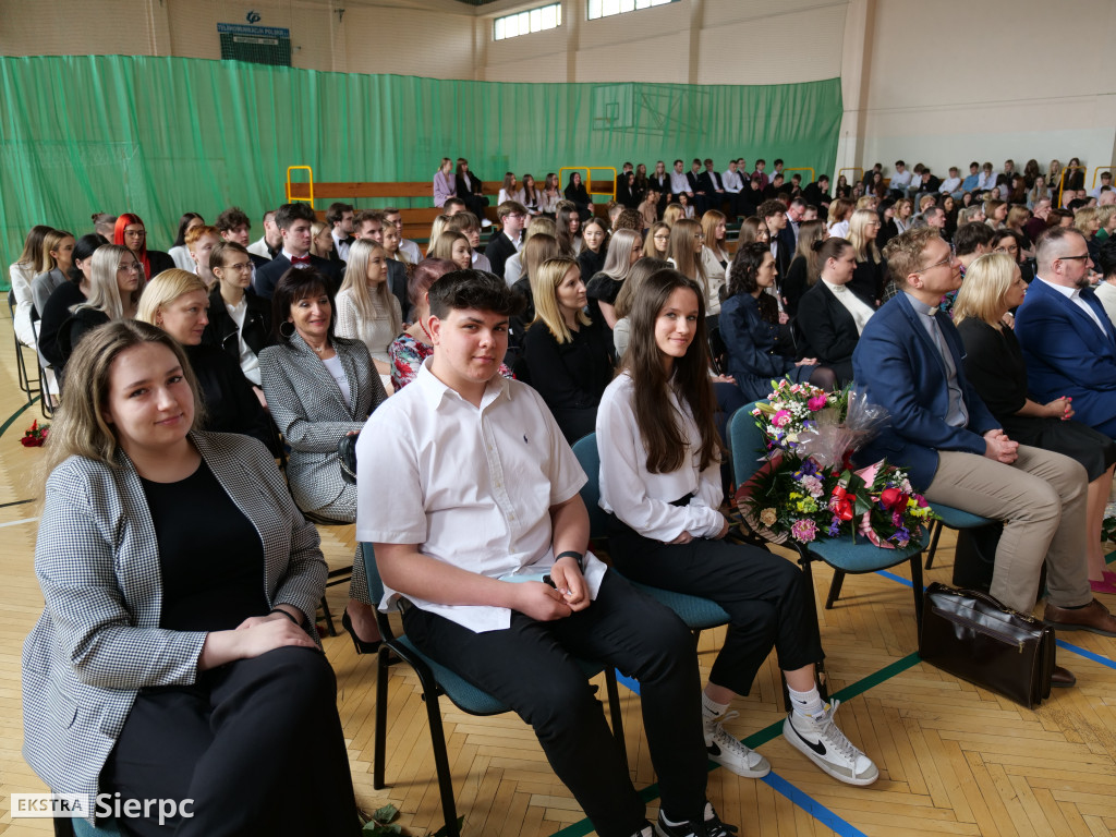 Zakończenie klas IV w LO w Sierpcu
