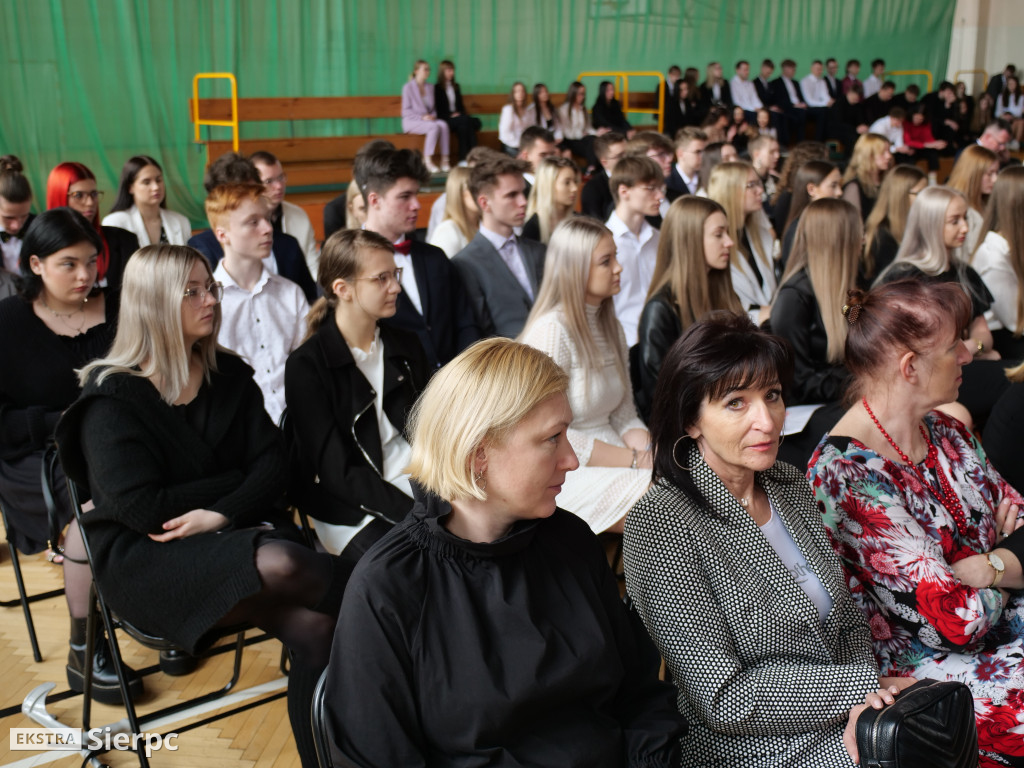 Zakończenie klas IV w LO w Sierpcu