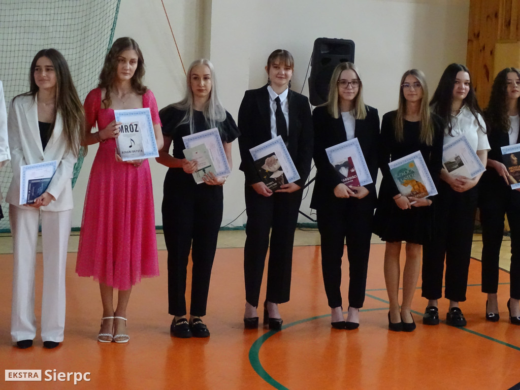 Zakończenie klas IV w LO w Sierpcu