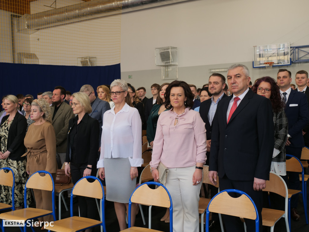 Zakończenie roku dla klas maturalnych w ZS nr 1