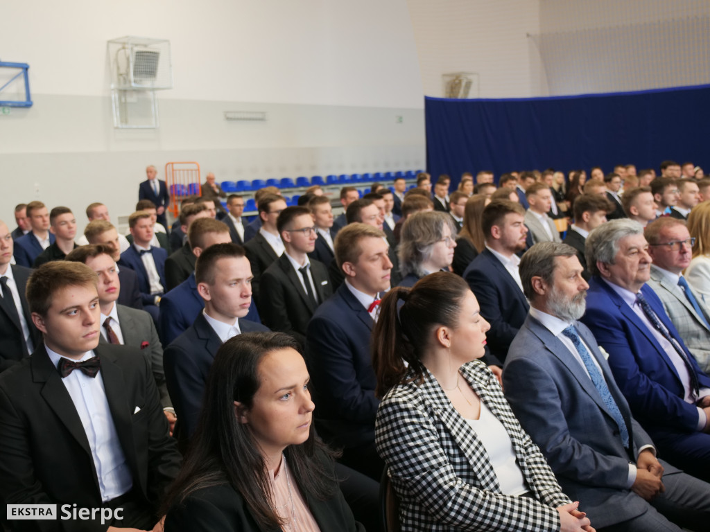 Zakończenie roku dla klas maturalnych w ZS nr 1