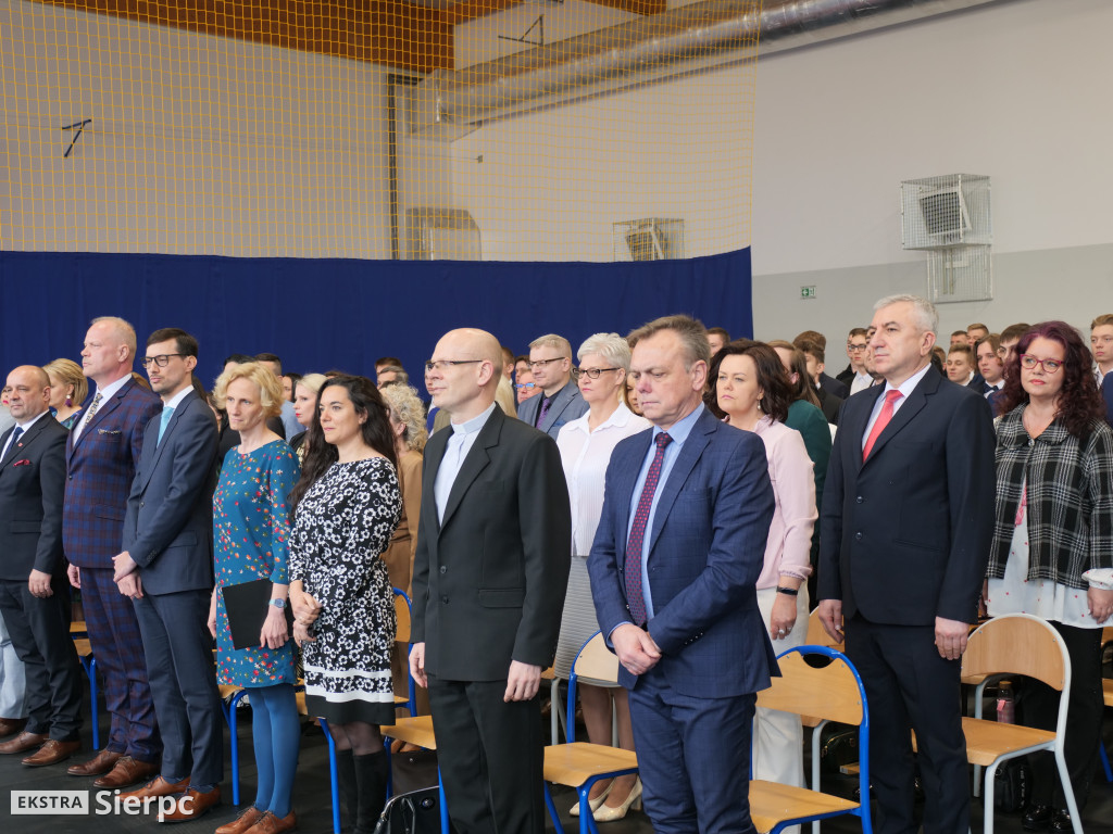 Zakończenie roku dla klas maturalnych w ZS nr 1