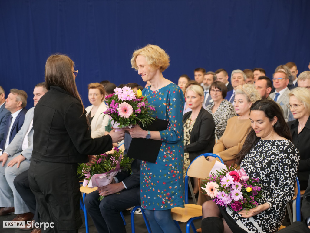 Zakończenie roku dla klas maturalnych w ZS nr 1