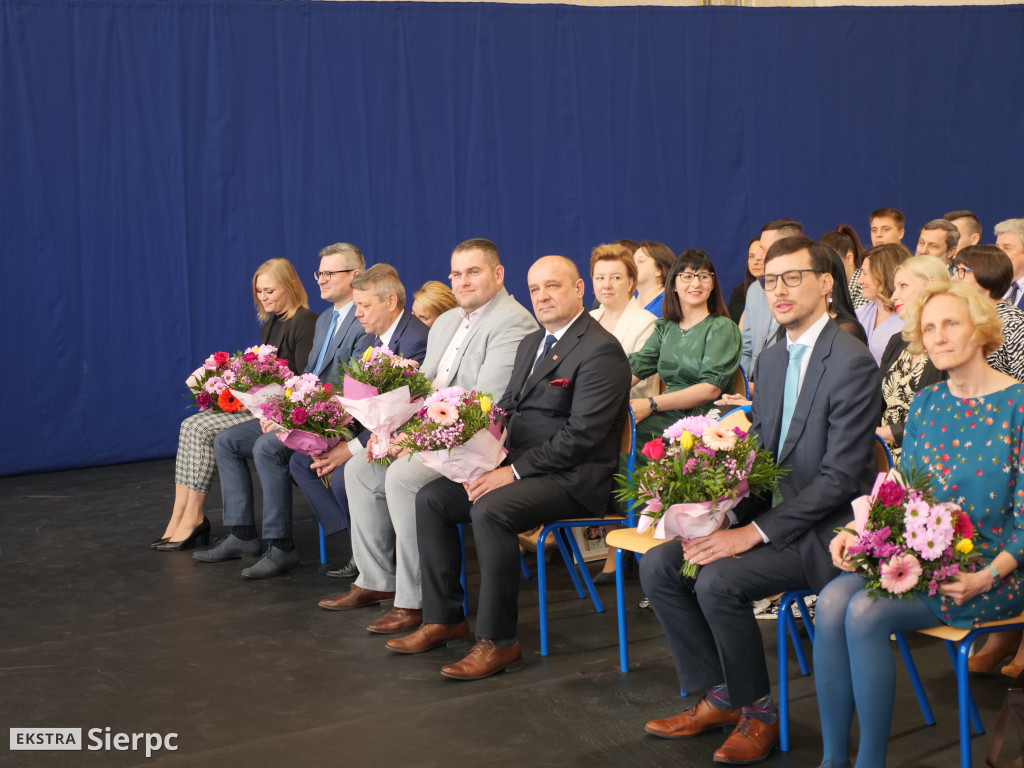 Zakończenie roku dla klas maturalnych w ZS nr 1