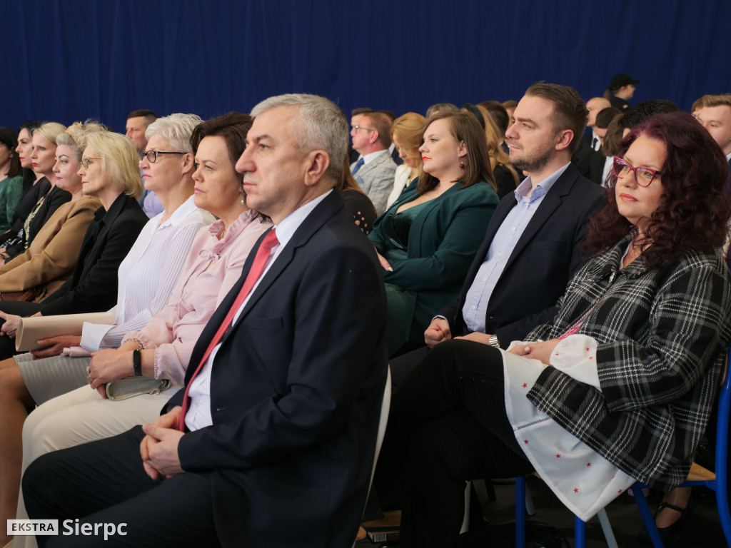 Zakończenie roku dla klas maturalnych w ZS nr 1