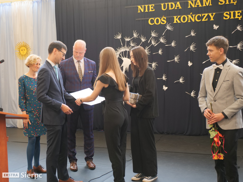 Zakończenie roku dla klas maturalnych w ZS nr 1
