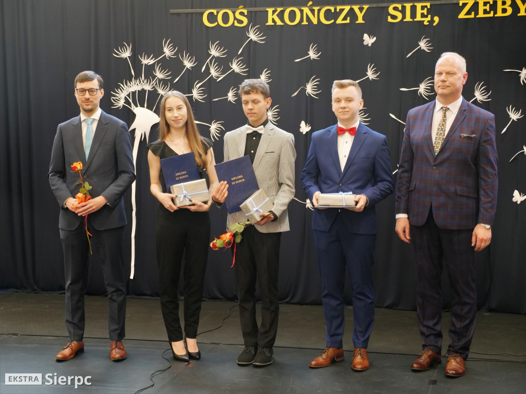 Zakończenie roku dla klas maturalnych w ZS nr 1