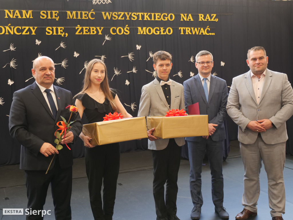 Zakończenie roku dla klas maturalnych w ZS nr 1