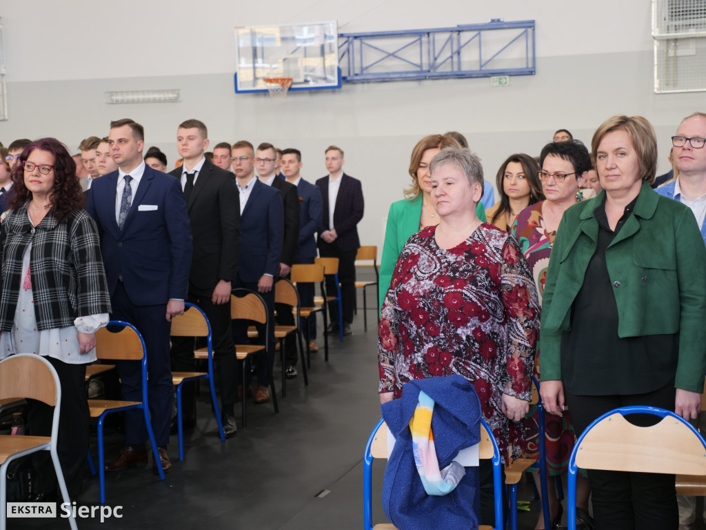 Zakończenie roku dla klas maturalnych w ZS nr 1