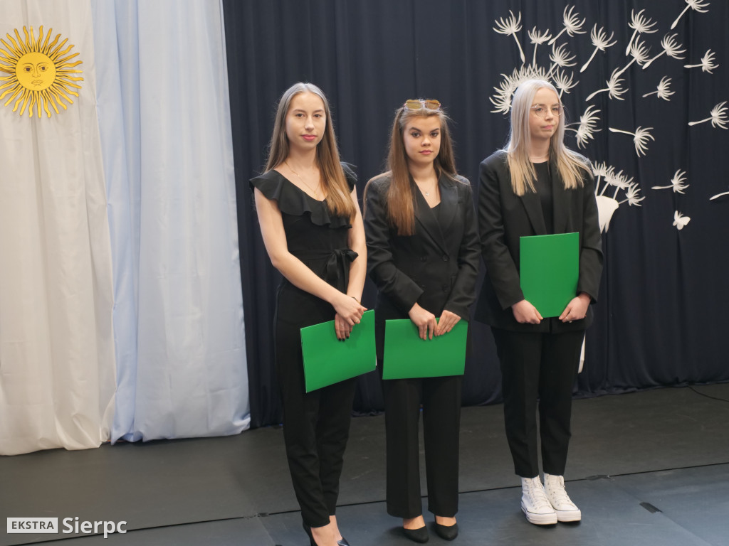 Zakończenie roku dla klas maturalnych w ZS nr 1