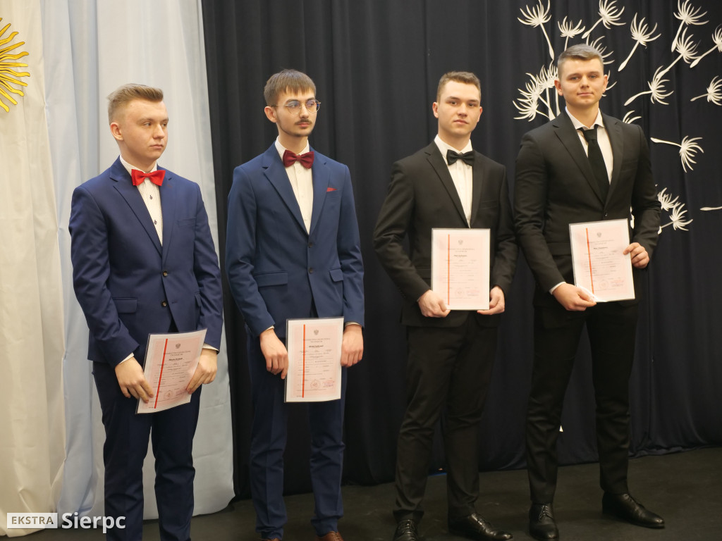 Zakończenie roku dla klas maturalnych w ZS nr 1