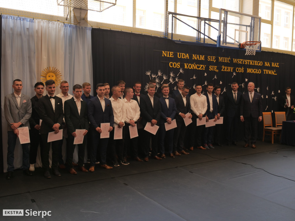 Zakończenie roku dla klas maturalnych w ZS nr 1