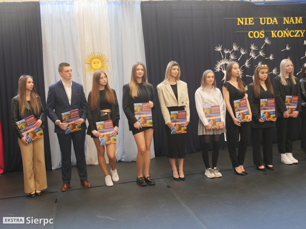 Zakończenie roku dla klas maturalnych w ZS nr 1