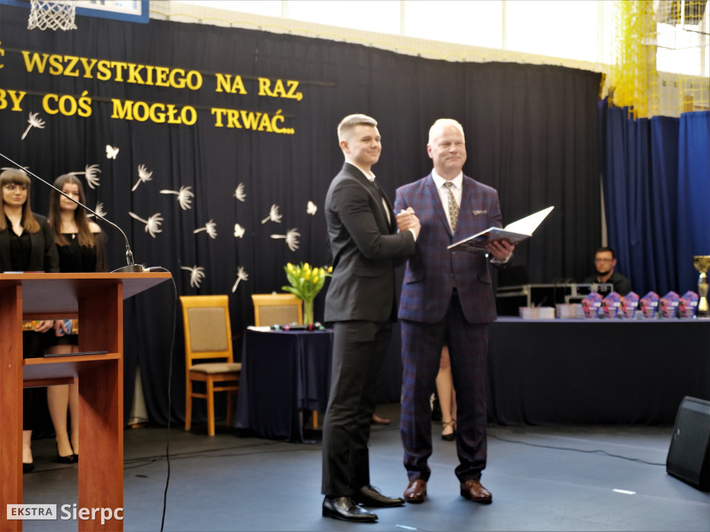 Zakończenie roku dla klas maturalnych w ZS nr 1