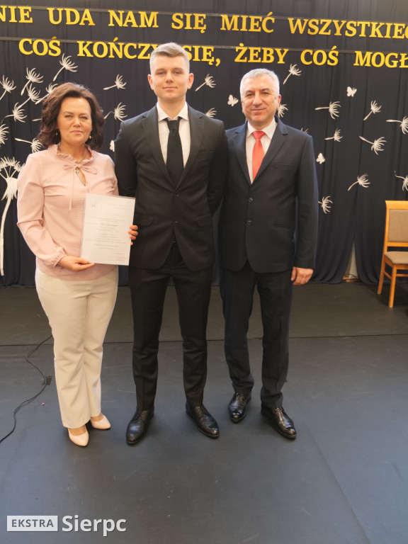 Zakończenie roku dla klas maturalnych w ZS nr 1