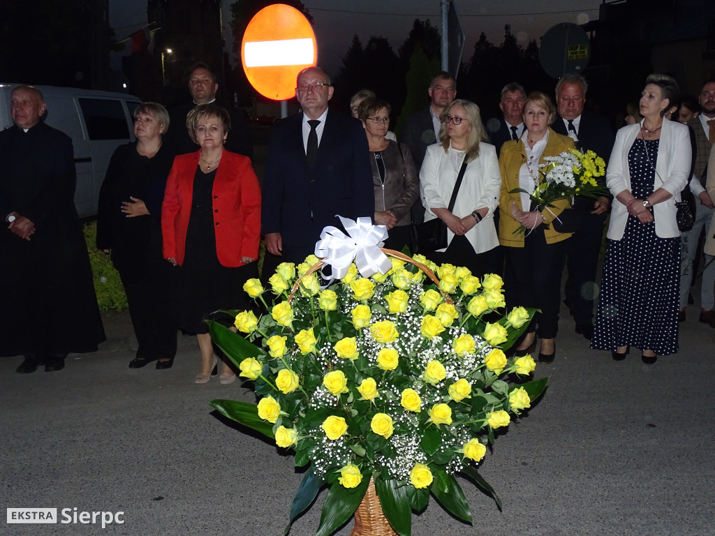 Zamyślenia rodaków w hołodzie Janowi Pawłowi II