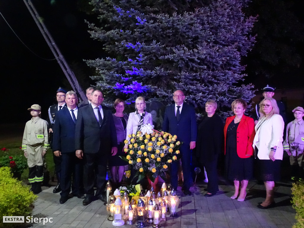 Zamyślenia rodaków w hołodzie Janowi Pawłowi II