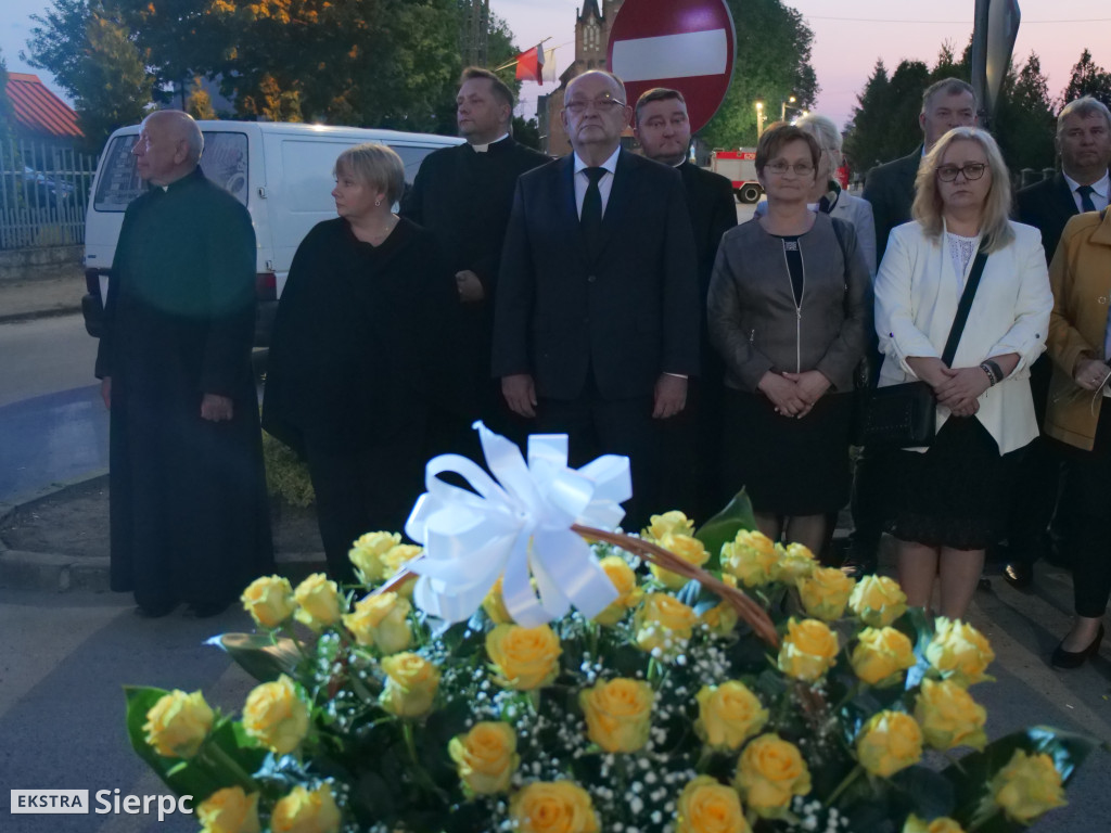 Zamyślenia rodaków w hołodzie Janowi Pawłowi II