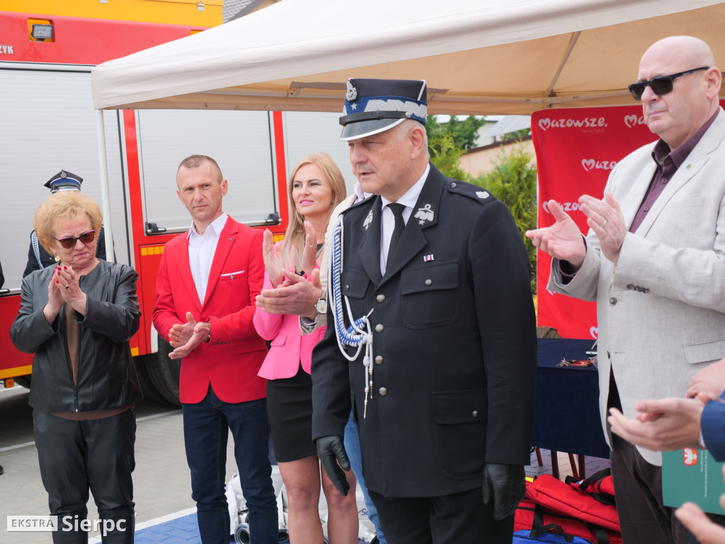 Przekazanie sprzętu dla OSP z gminy Mochowo