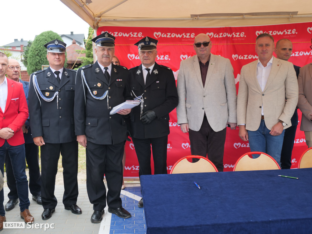 Przekazanie sprzętu dla OSP z gminy Mochowo