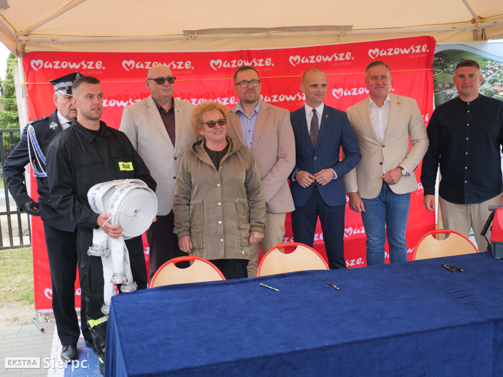 Przekazanie sprzętu dla OSP z gminy Mochowo