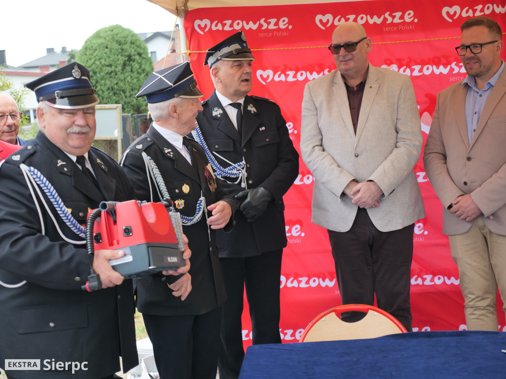 Przekazanie sprzętu dla OSP z gminy Mochowo
