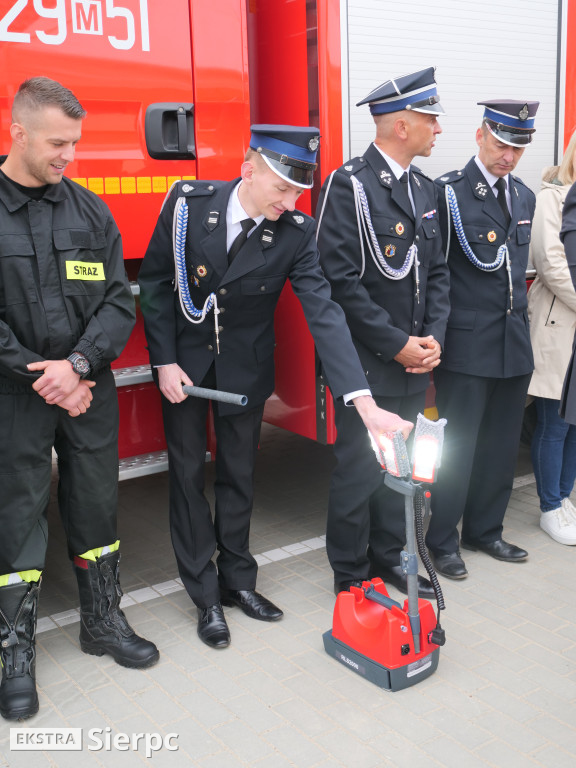 Przekazanie sprzętu dla OSP z gminy Mochowo