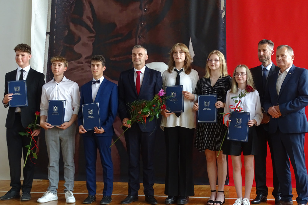 Zakończenie VIII klas w SP nr 3