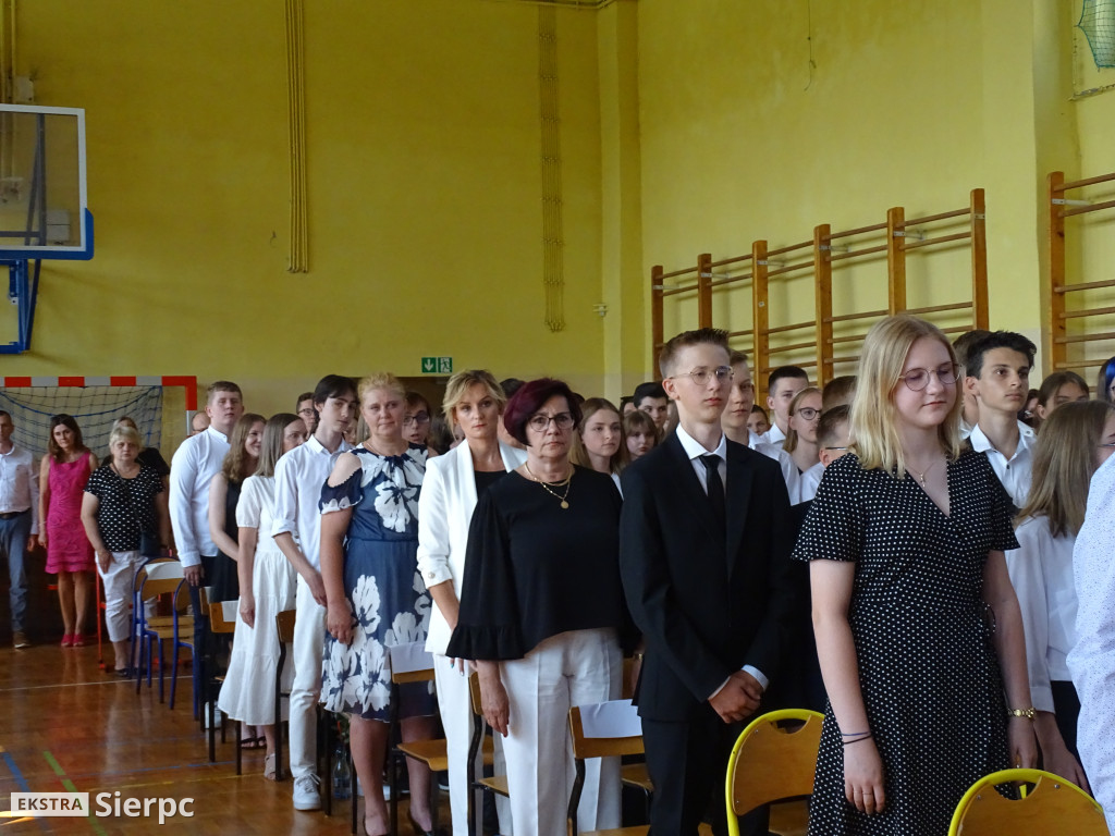 Zakończenie VIII klas w SP nr 3
