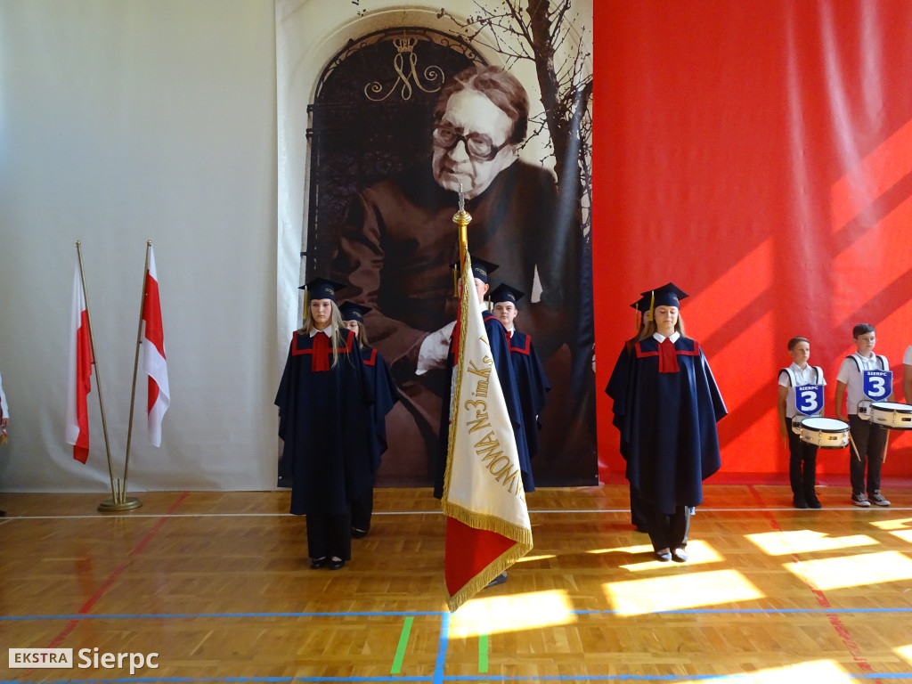 Zakończenie VIII klas w SP nr 3