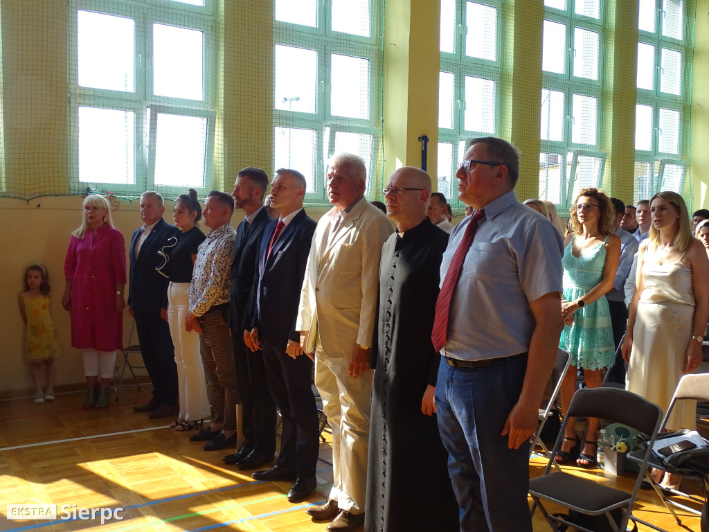 Zakończenie VIII klas w SP nr 3