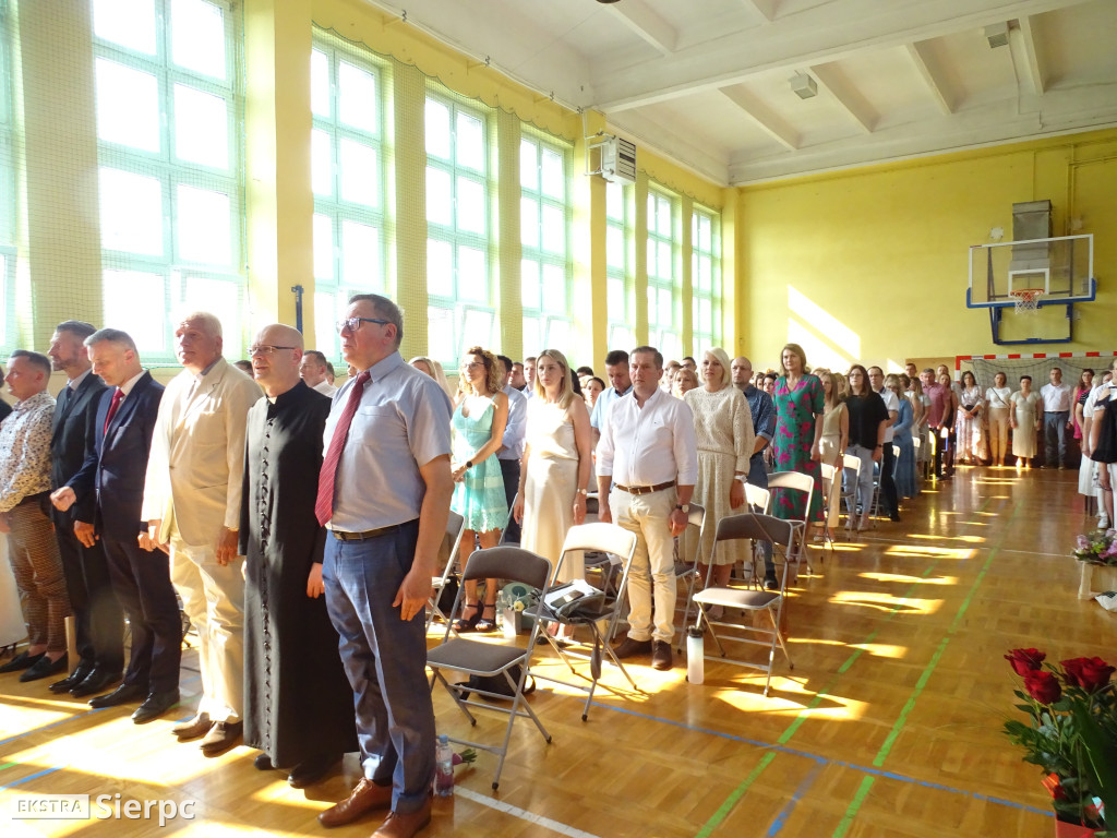 Zakończenie VIII klas w SP nr 3