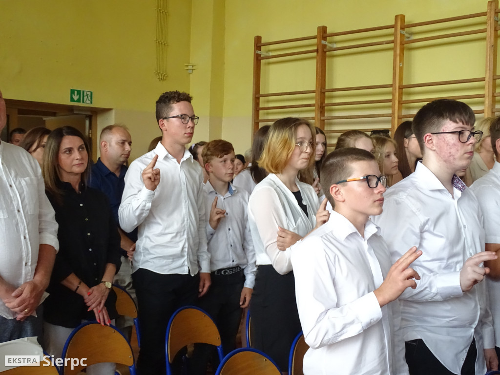 Zakończenie VIII klas w SP nr 3