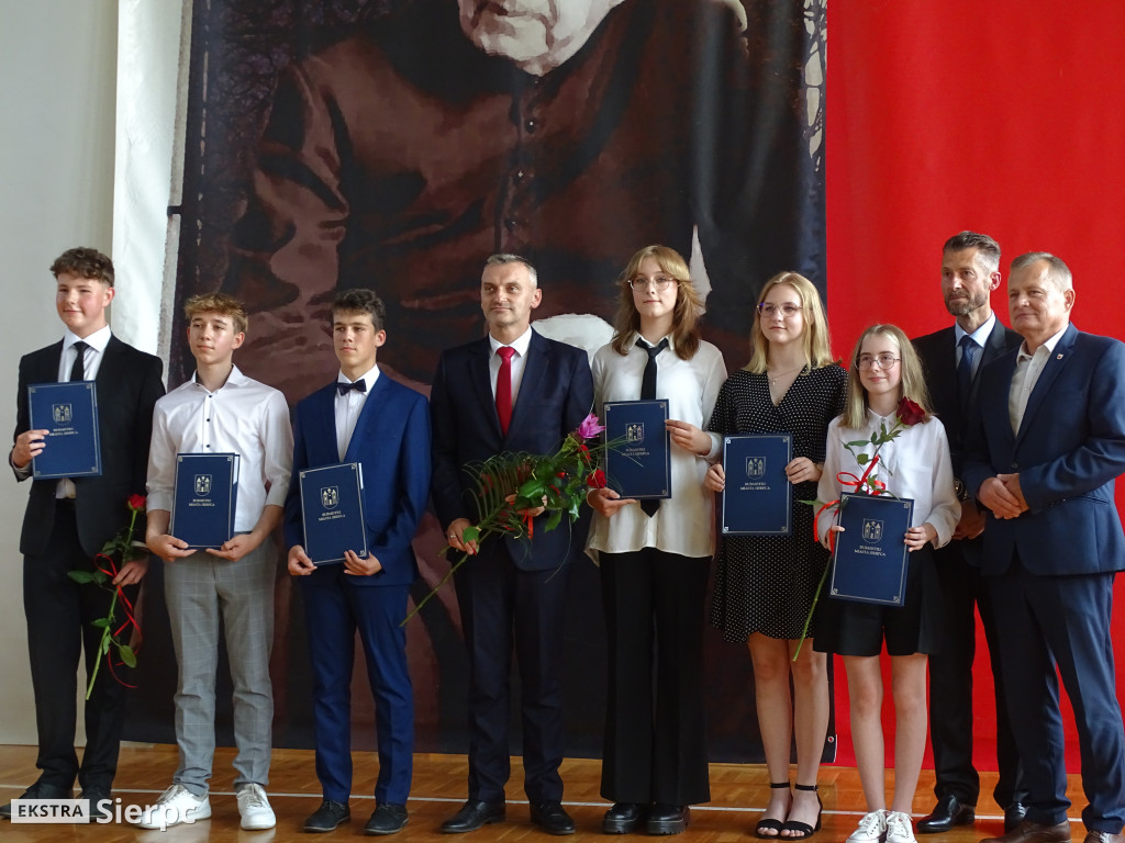 Zakończenie VIII klas w SP nr 3
