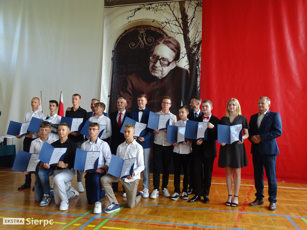 Zakończenie VIII klas w SP nr 3