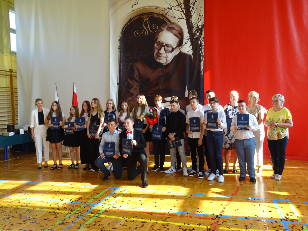 Zakończenie VIII klas w SP nr 3