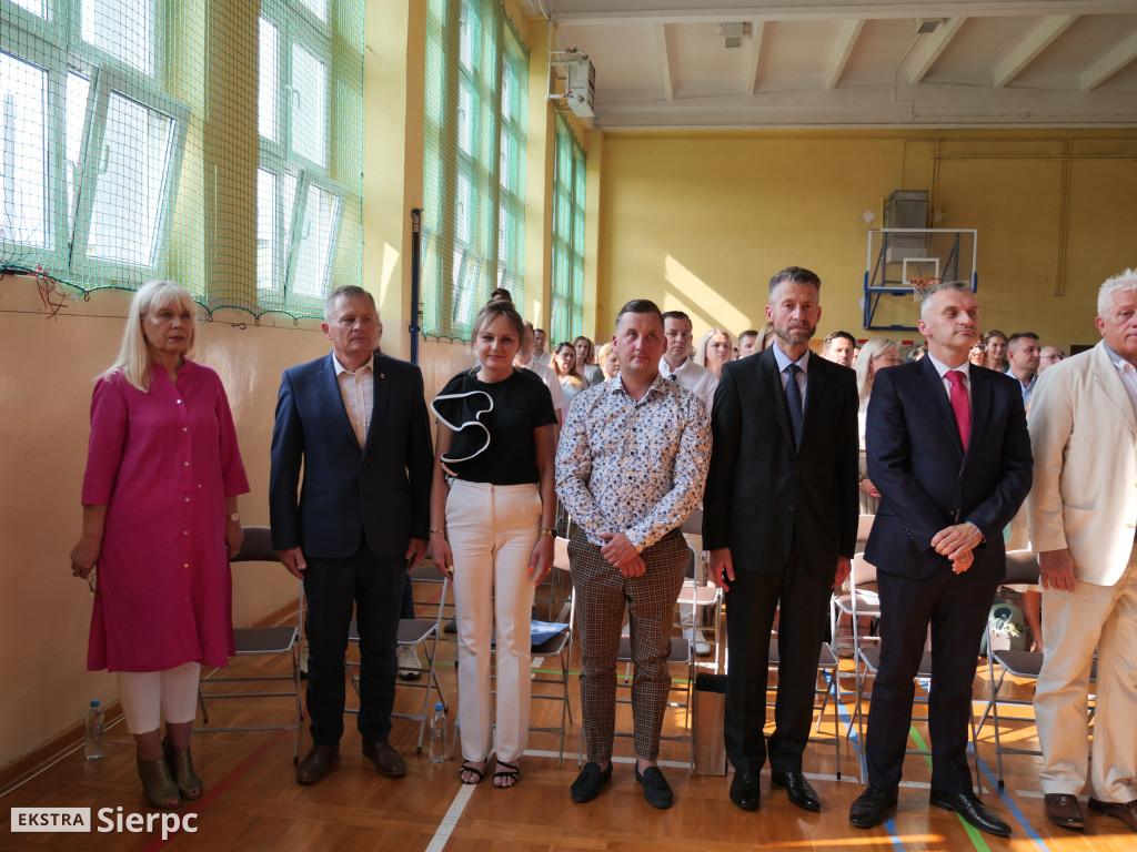 Zakończenie VIII klas w SP nr 3