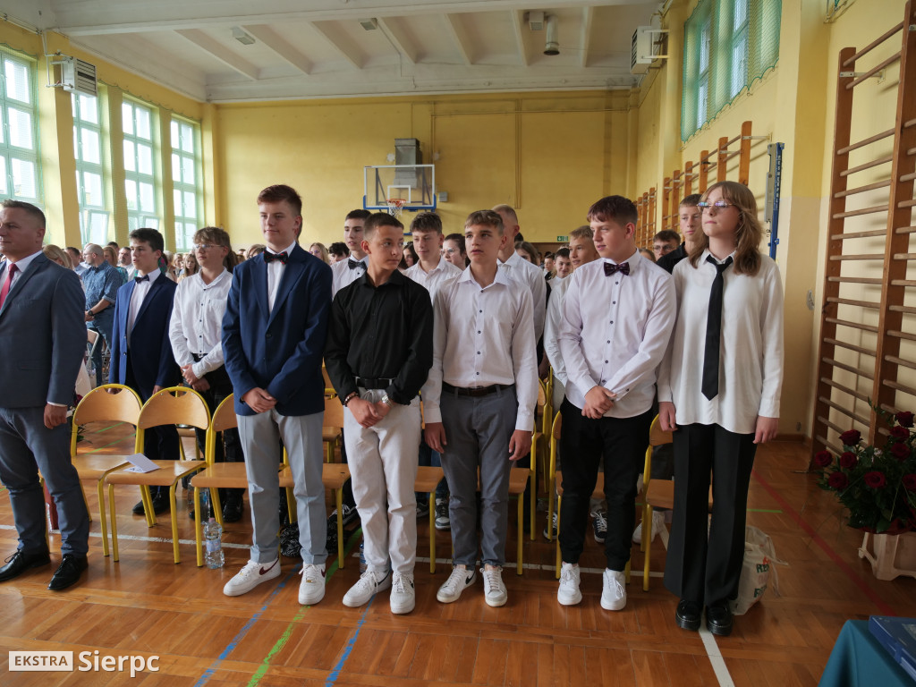 Zakończenie VIII klas w SP nr 3