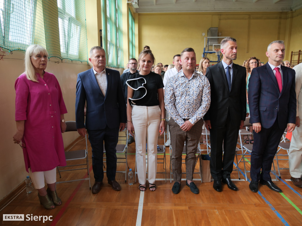 Zakończenie VIII klas w SP nr 3