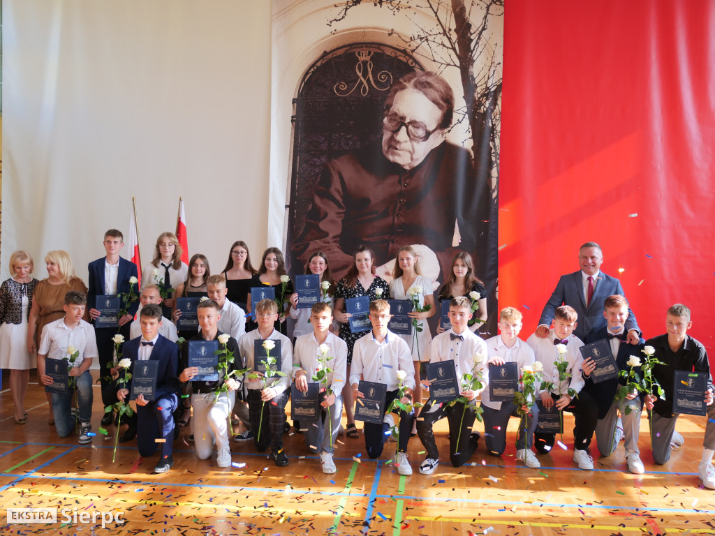 Zakończenie VIII klas w SP nr 3