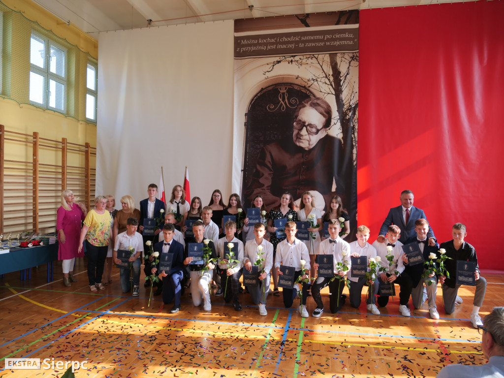 Zakończenie VIII klas w SP nr 3