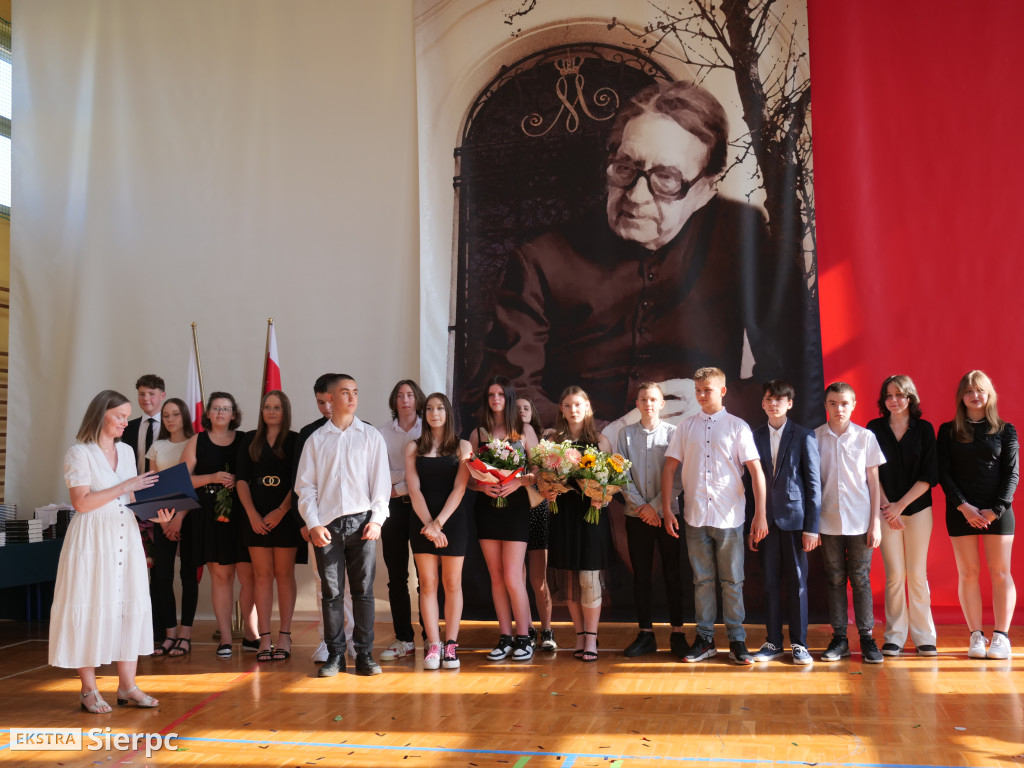 Zakończenie VIII klas w SP nr 3